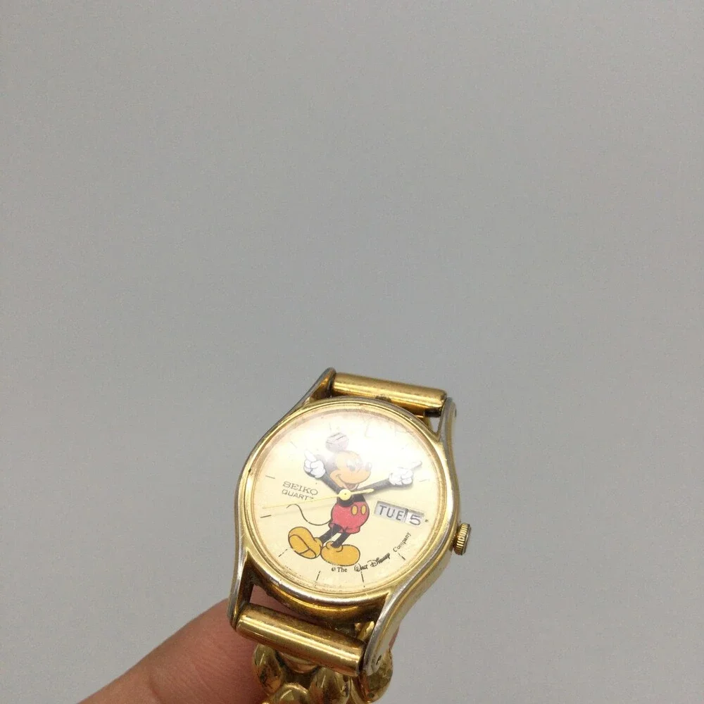 Vintage Seiko Womens Watch 22mm Mickey Mouse3Y03-0049 NOT RUNNING FOR PARTS